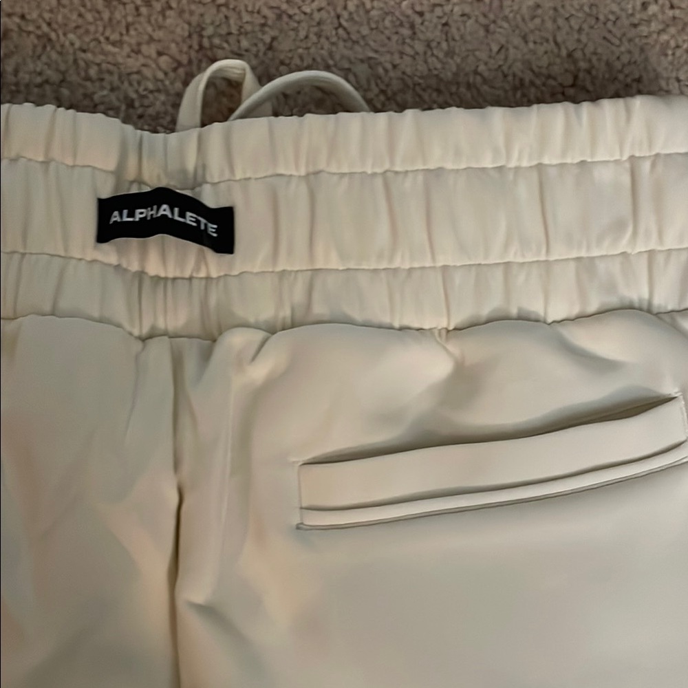 NWT alphalete Elements Relaxed Cuffed Jogger Pants - Picture 10 of 10